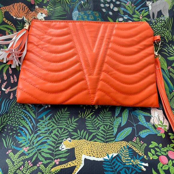 NWOT Quilted PU Leather Clutch Bag Wristlet Orange - Picture 1 of 4
